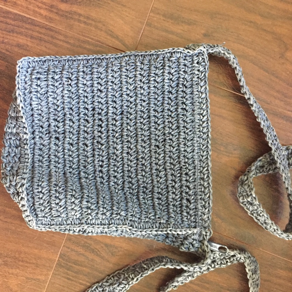 Crossbody Purse with zipper - Picture 4 of 4